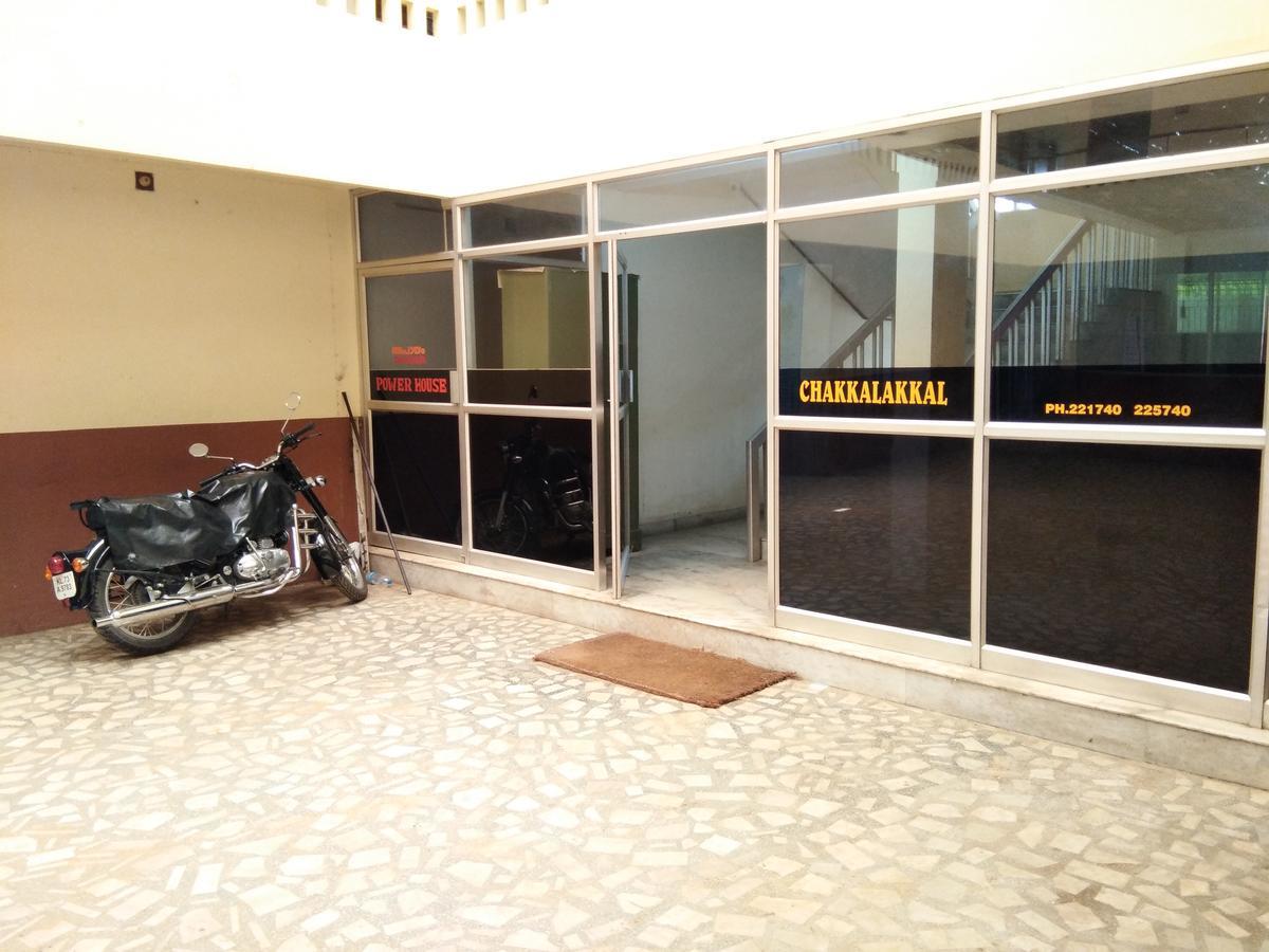 Chakkalakkal Residency Hotel Ambalavayal ภายนอก รูปภาพ